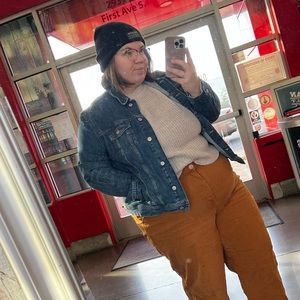 Meet your Posher, Hannah